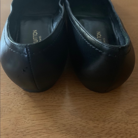 LOUIS VUITTON
 Balerina shoes - Picture 4 of 8